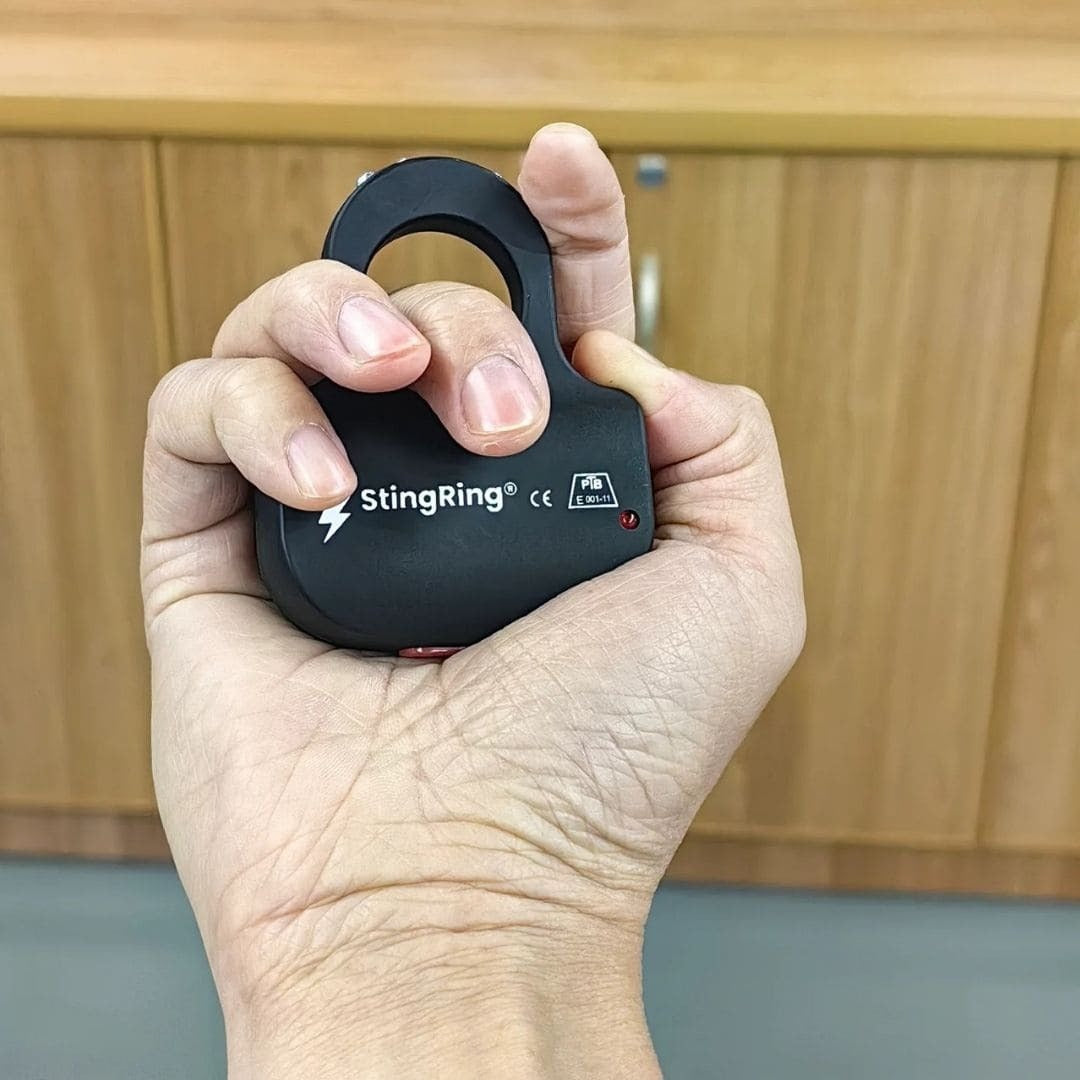 Bague d’autodéfense de type shocker électrique